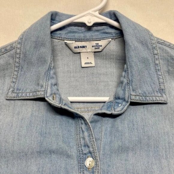 Old Navy Denim Button-Up Blouse Women's Small Light Blue The Boyfriend Shirt EUC - Picture 4 of 8